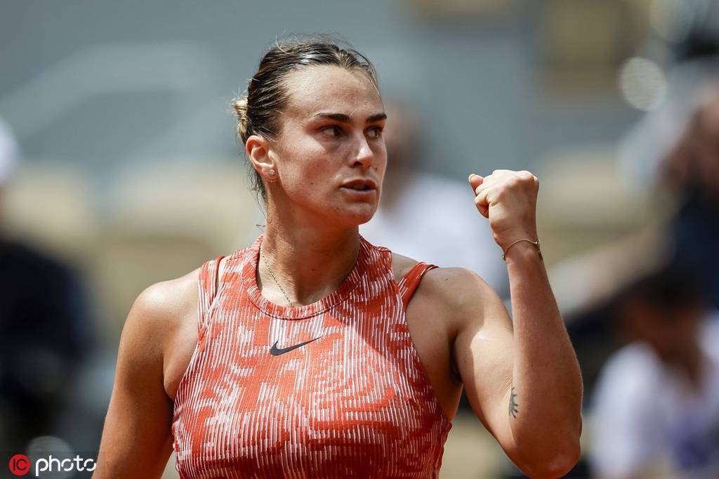 中超-武磊建功 上海海港8-1南通支云取14连胜.