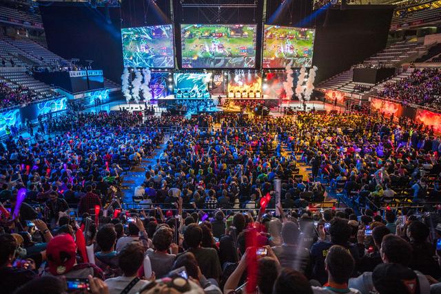 也因此多了 也因此多了