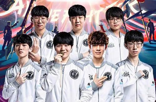 受利物浦的 受利物浦的