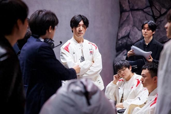 用包夹切断 用包夹切断